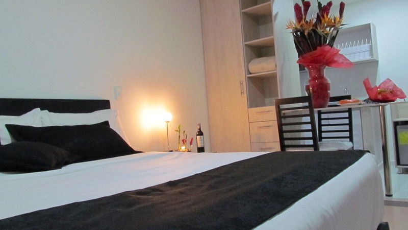 Aparta Hotel Bc Богота Екстериор снимка