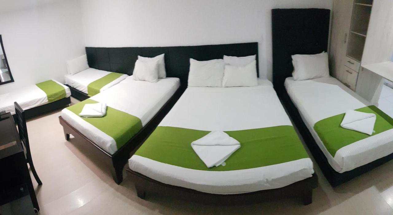 Aparta Hotel Bc Богота Екстериор снимка